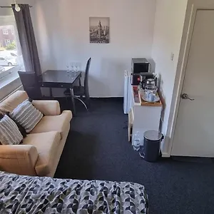  Homestay Spacious With Kichenet United Kingdom